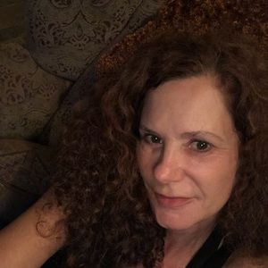 Meet your Posher, Cyndi